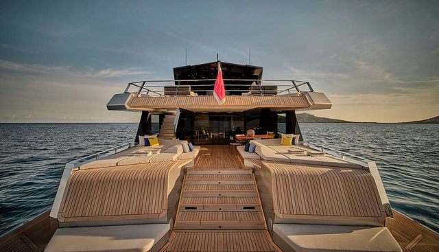 Carat yacht for sale 22