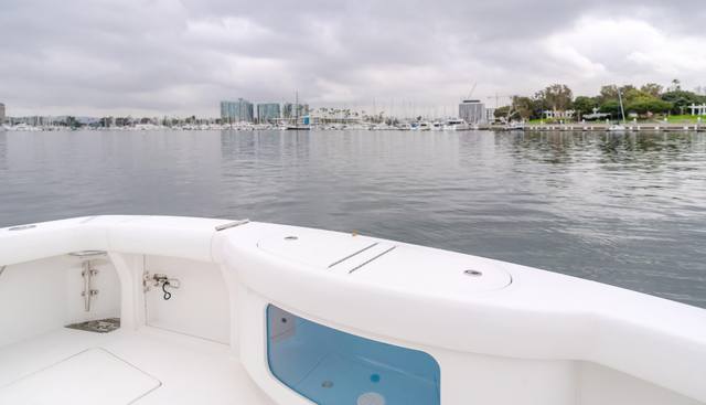 Commodore Two yacht for sale 42