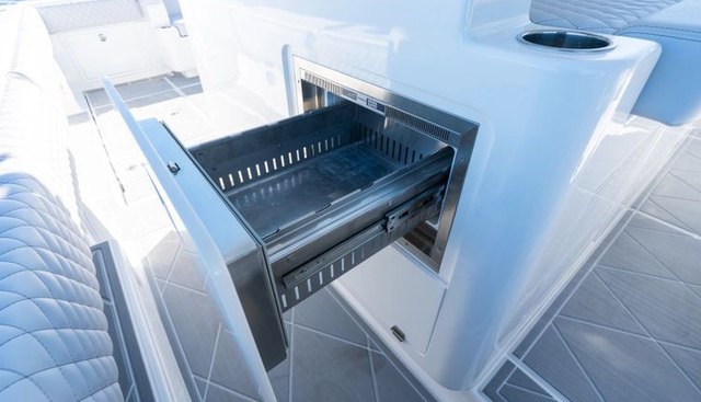 BELLA BROKA yacht for sale 28