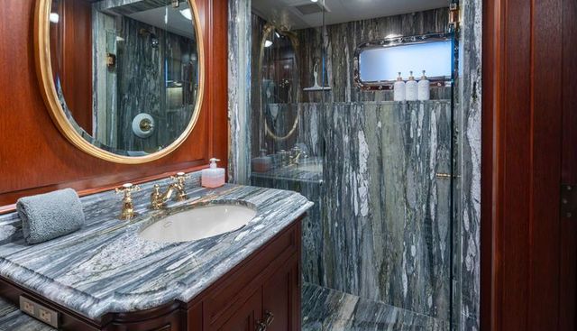 Marlinda yacht for sale 69