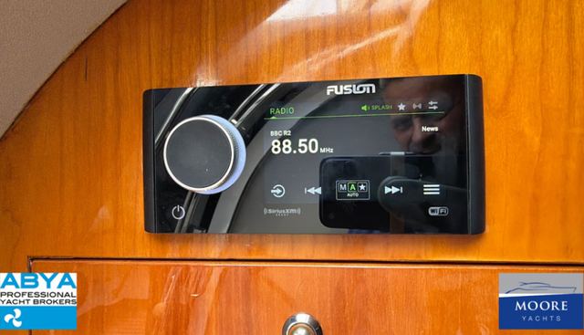 Splash yacht for sale 33