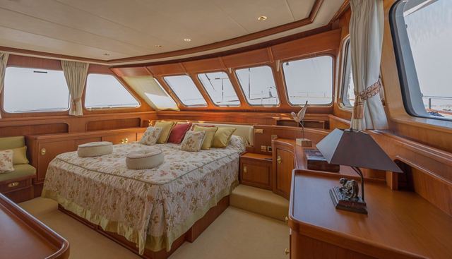 LA REINA DEL MAR yacht for sale 4