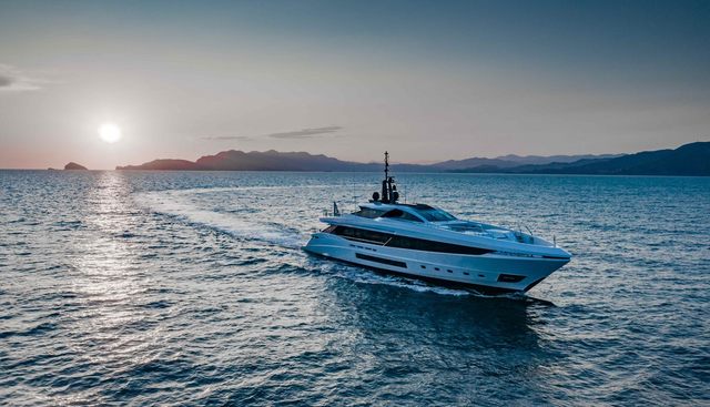 MANGUSTA GRANSPORT 45 yacht for sale 44