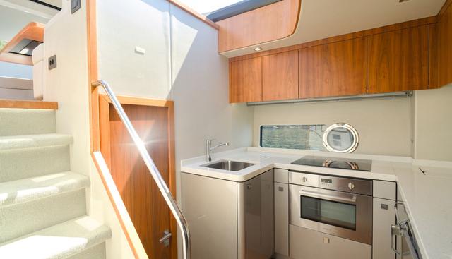 SUNDOWNER yacht for sale 20