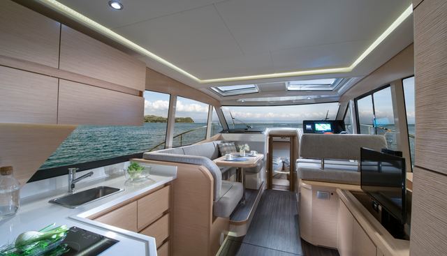 Greenline 39 yacht for sale 5