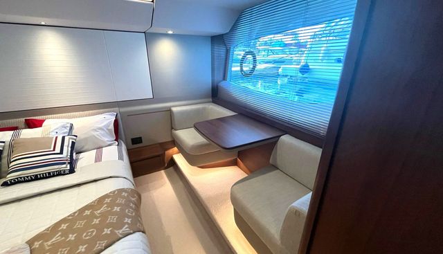 F55 yacht for sale 28