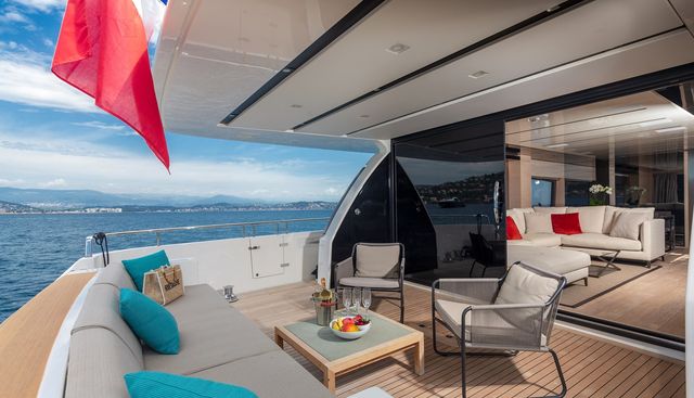 REGINE OF CANNES yacht for sale 5