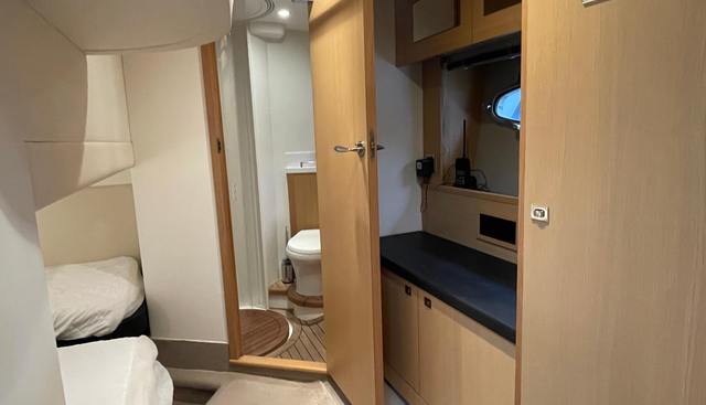 Amora yacht for sale 34