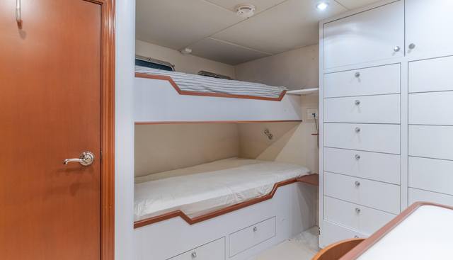 Huracan yacht for sale 103