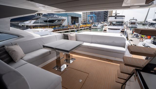 1282475 yacht for sale 13