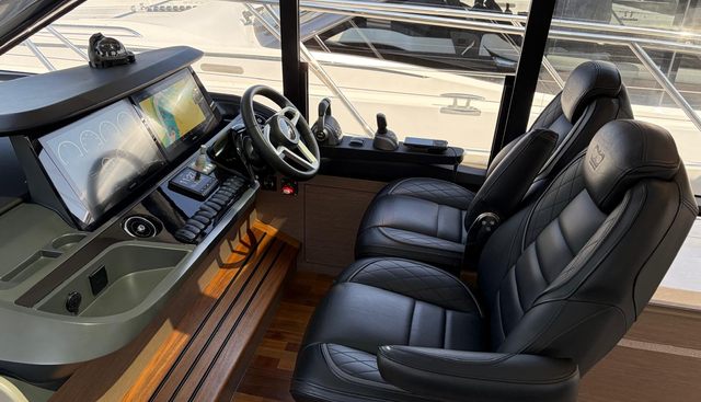 noname yacht for sale 10