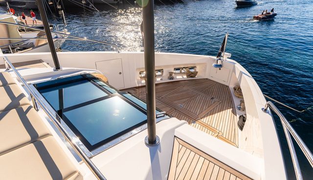 FAMILY SPIRIT yacht for sale 23