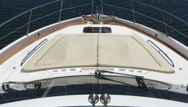 MANHATTAN 70 yacht for sale 2