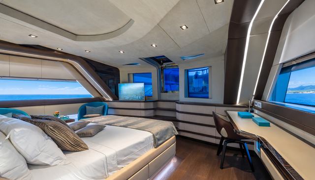 Zalanka yacht for sale 19