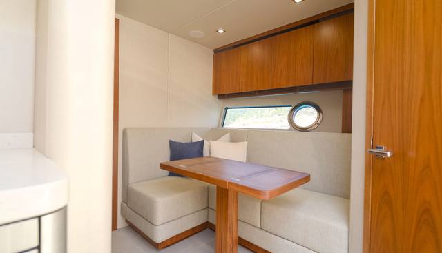 SUNDOWNER yacht for sale 22