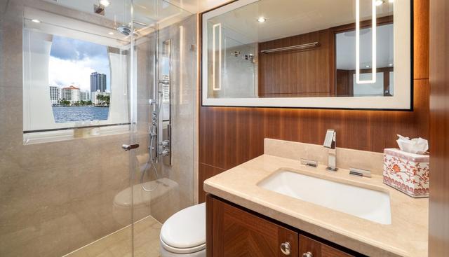 Iridescence yacht for sale 15