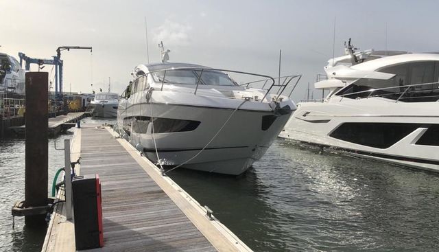 SUNSEEKER PREDATOR 50 yacht for sale 2