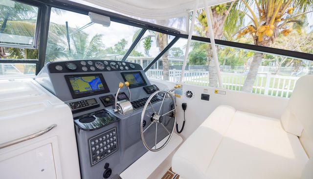 Mar's Bar yacht for sale 15