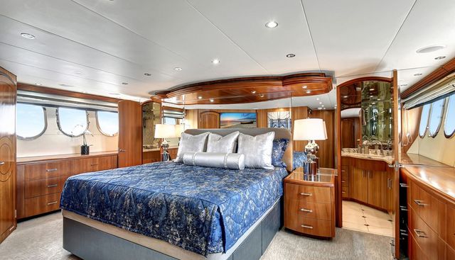 DANIELLE yacht for sale 28