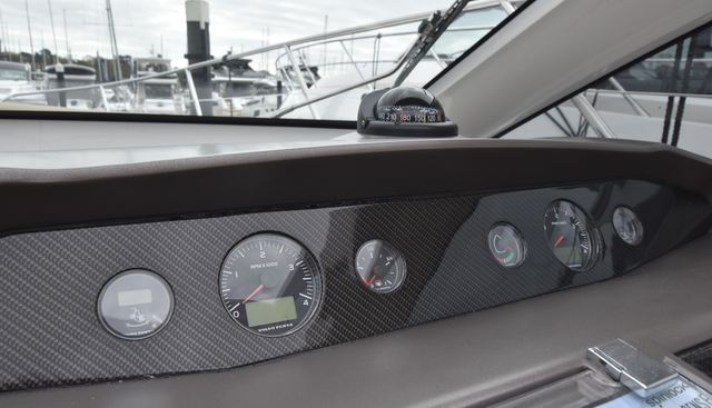 VOLANTIS yacht for sale 20