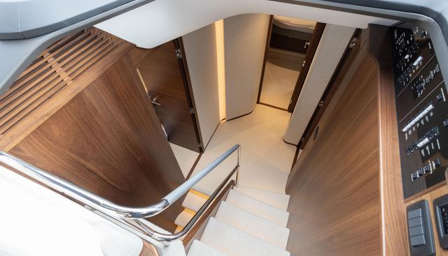 S65529 yacht for sale 25