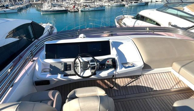 F55 yacht for sale 12
