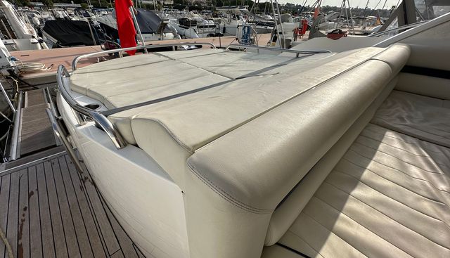 HASTA LA VISTA yacht for sale 12