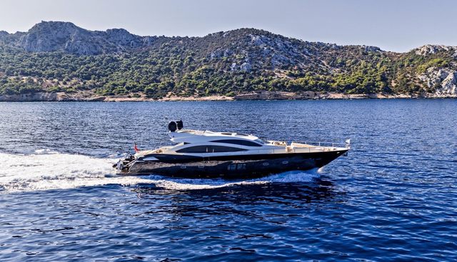 Blade 6 yacht for sale 25