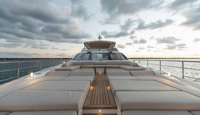 LA MAMA yacht for sale 2