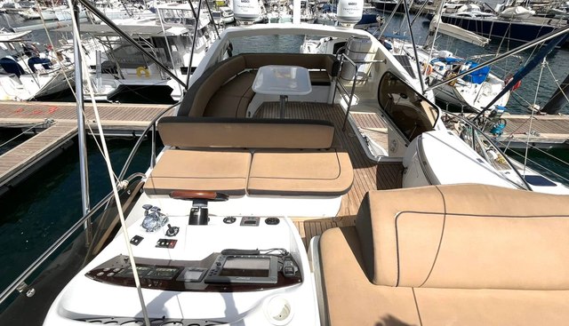 MH50 yacht for sale 7