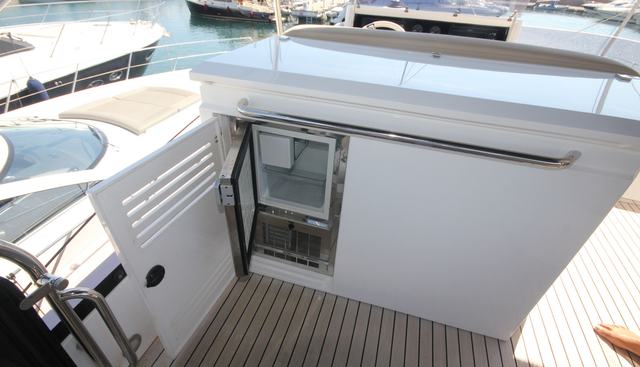 EUREKA OF MANDELIEU yacht for sale 9