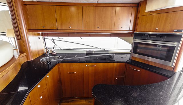 SIREN yacht for sale 17