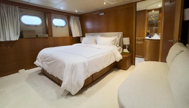 BENIK yacht for sale 18