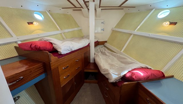 Adrienne yacht for sale 27