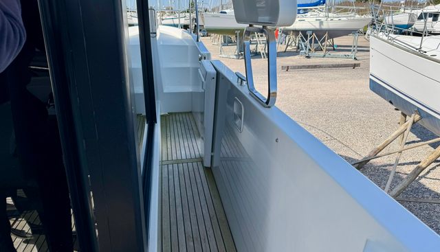 noname yacht for sale 27