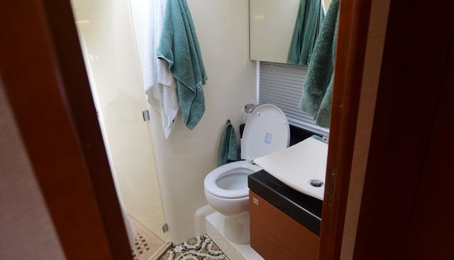 PRESTIGE 620 yacht for sale 50