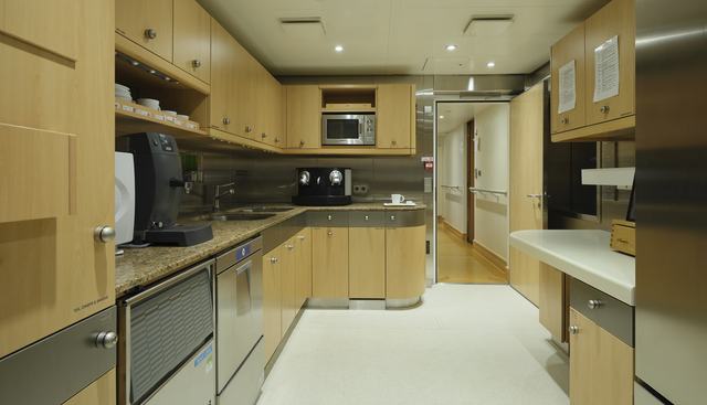 Pelorus yacht for sale 37