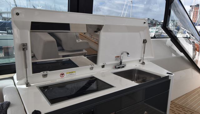 COATSEY yacht for sale 27