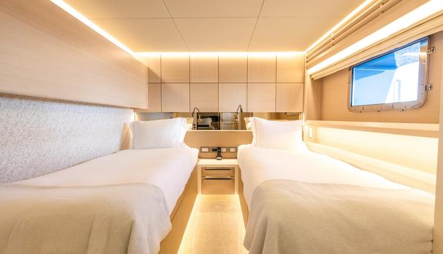 EVELYN P yacht for sale 38