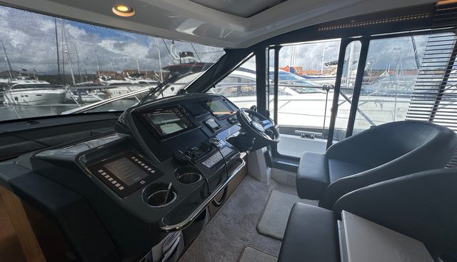 Folly Five yacht for sale 32