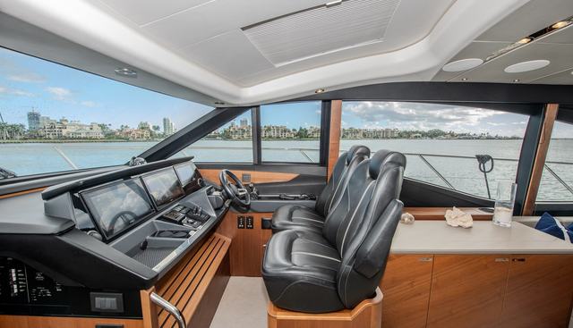 CHAMELEON II yacht for sale 10