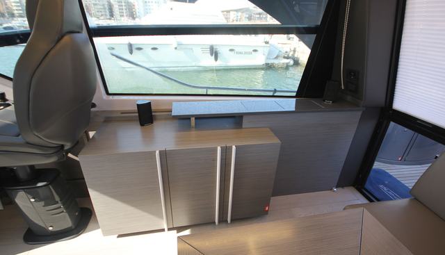 VENOM yacht for sale 12