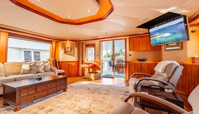 Snowbored yacht for sale 10