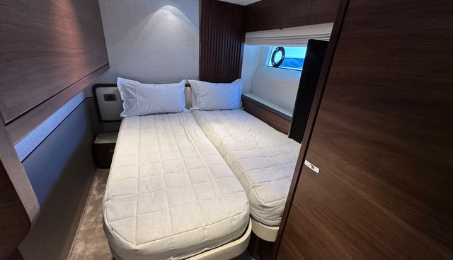 Y80018 yacht for sale 58