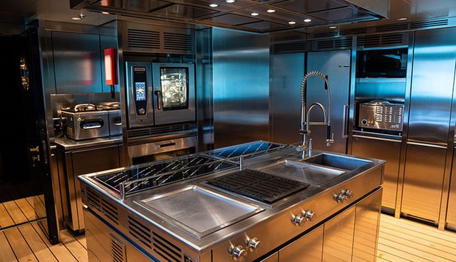 Regina D'italia yacht for sale 30