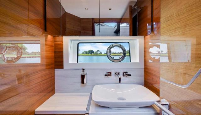 noname yacht for sale 72