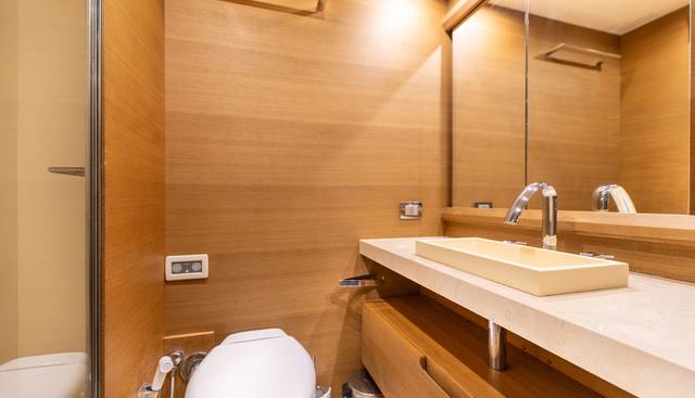 MEH yacht for sale 37