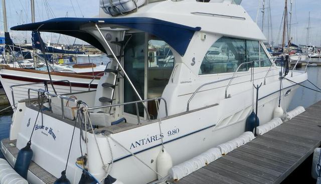 Hermit of Hythe yacht for sale 18