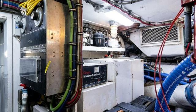 ENCHANTRESS yacht for sale 73