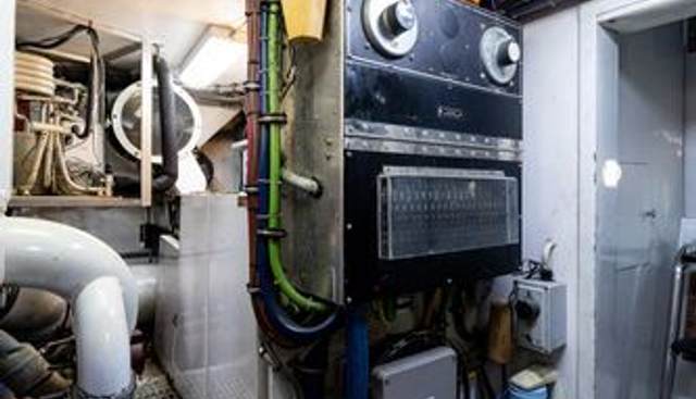 ENCHANTRESS yacht for sale 73